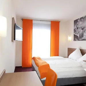 Szálloda Mcdreams Muenchen - Messe **